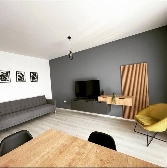 Minimalist Studio Apartment Braşov Eksteriør bilde