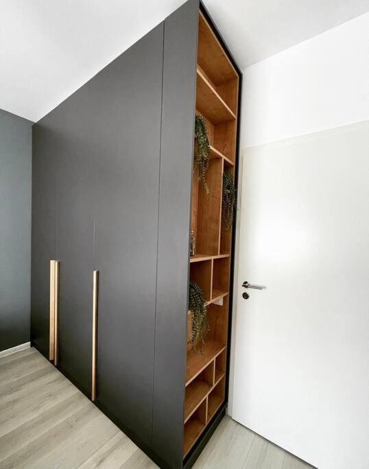Minimalist Studio Apartment Braşov Eksteriør bilde